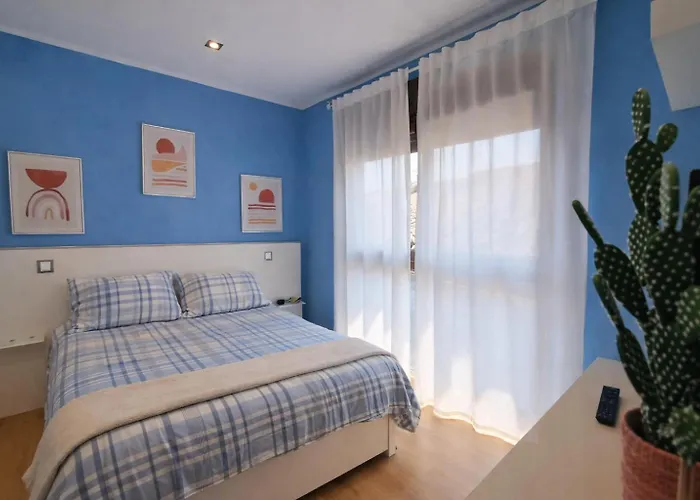 La Pitufina Blue Ferienhaus Andrín